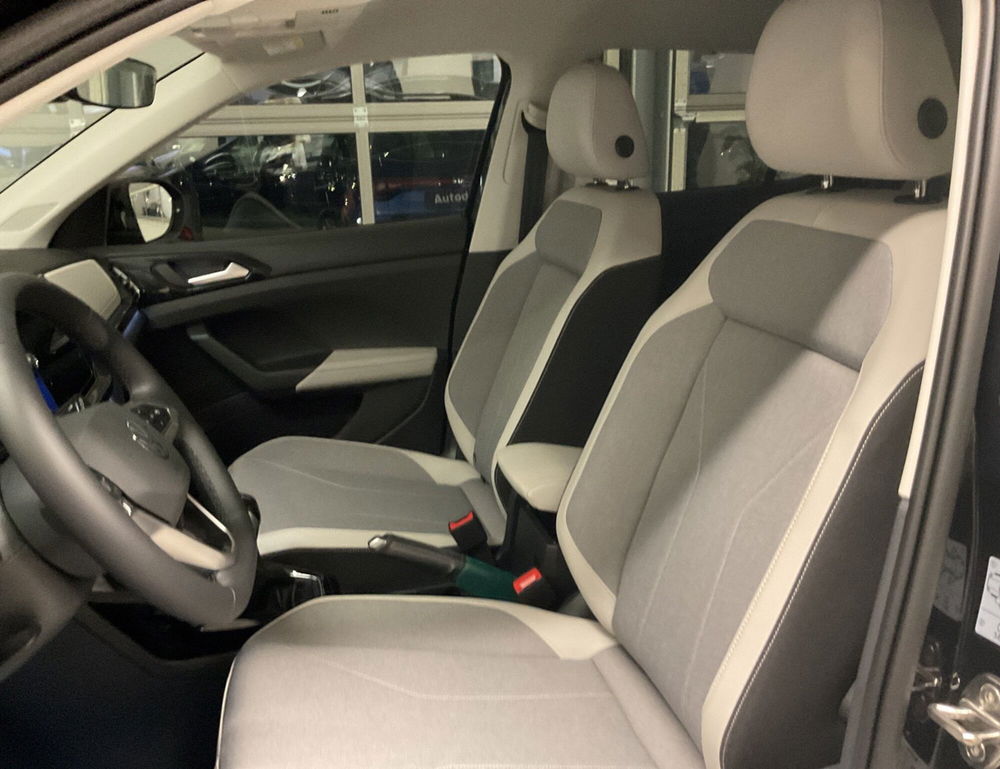 Volkswagen T-Cross nuova a Salerno (8)