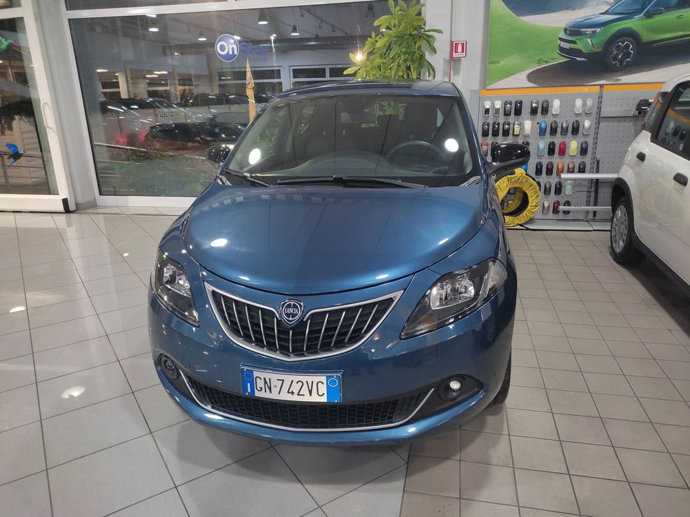 Lancia Ypsilon usata a Prato (2)