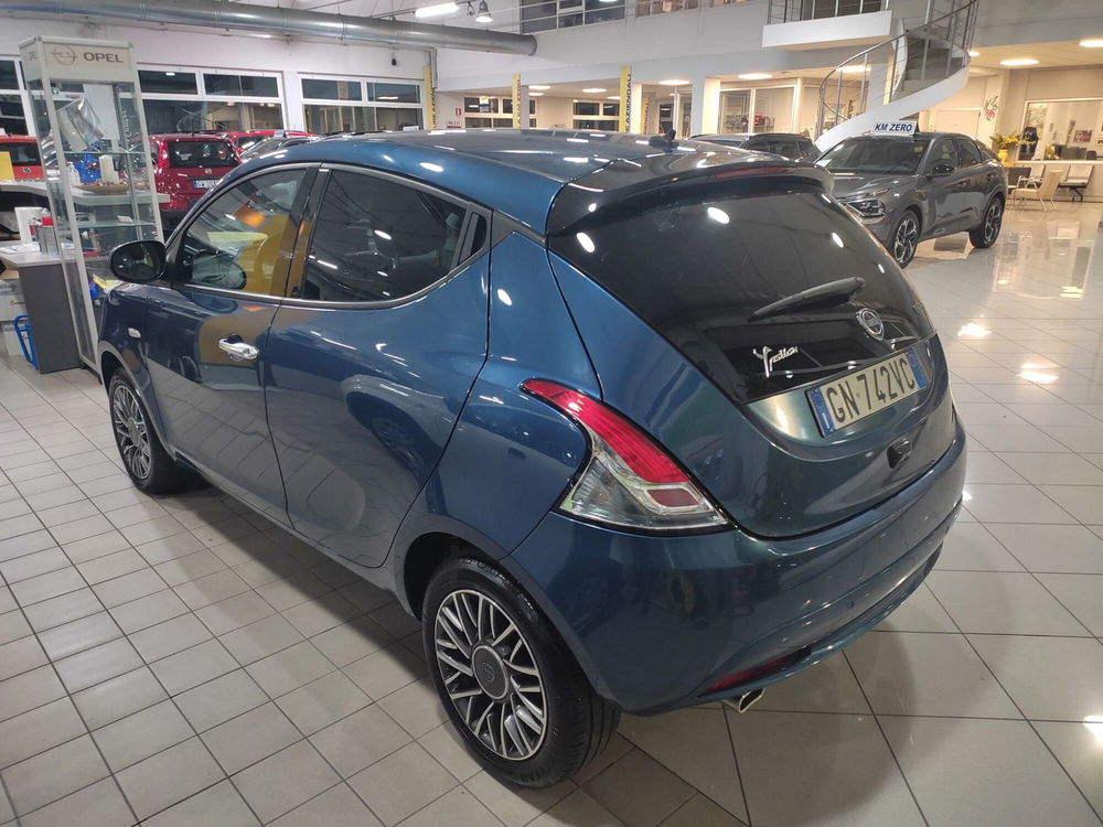 Lancia Ypsilon usata a Prato (4)