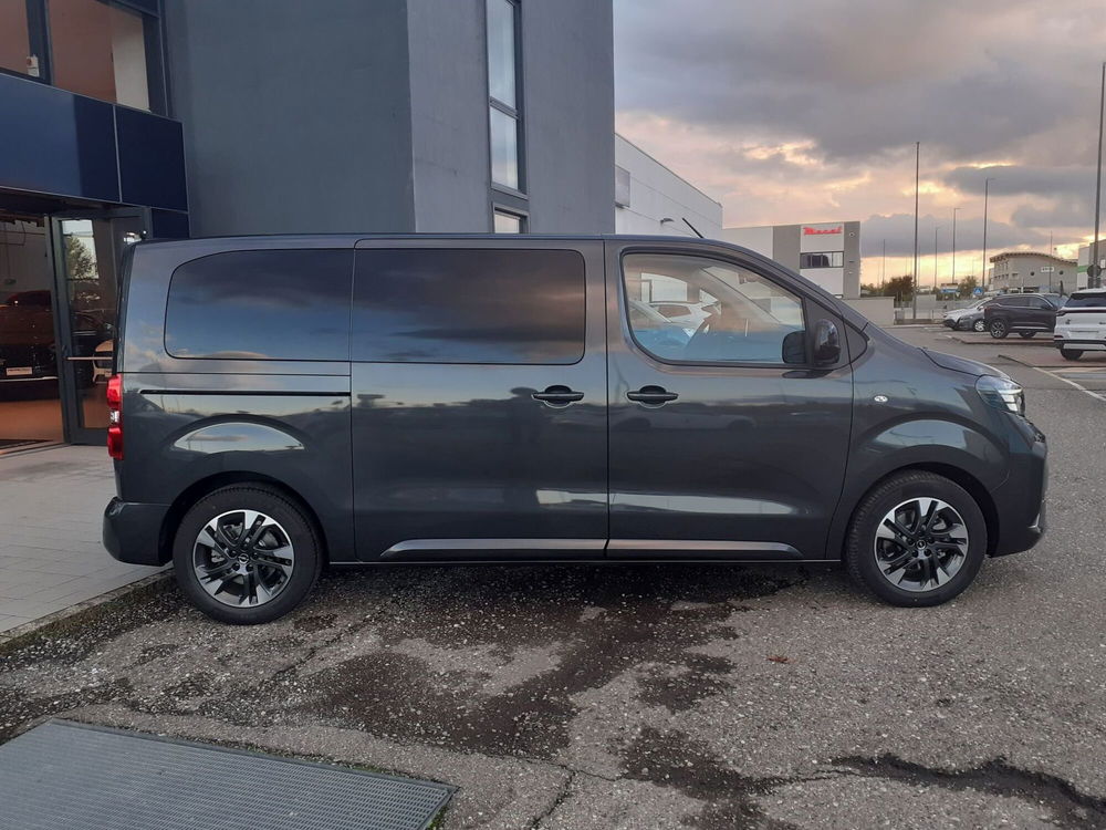 Opel Zafira Life nuova a Piacenza (6)