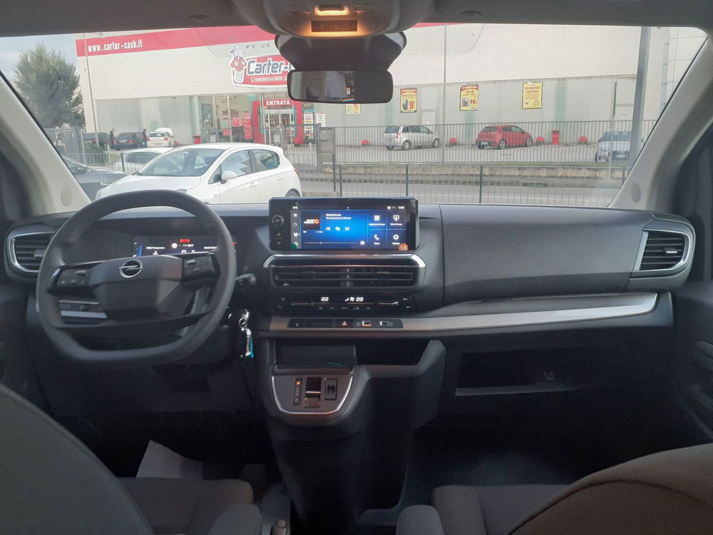 Opel Zafira Life nuova a Piacenza (9)