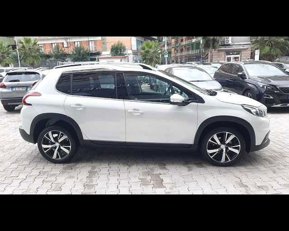 Peugeot 2008 usata a Napoli (4)