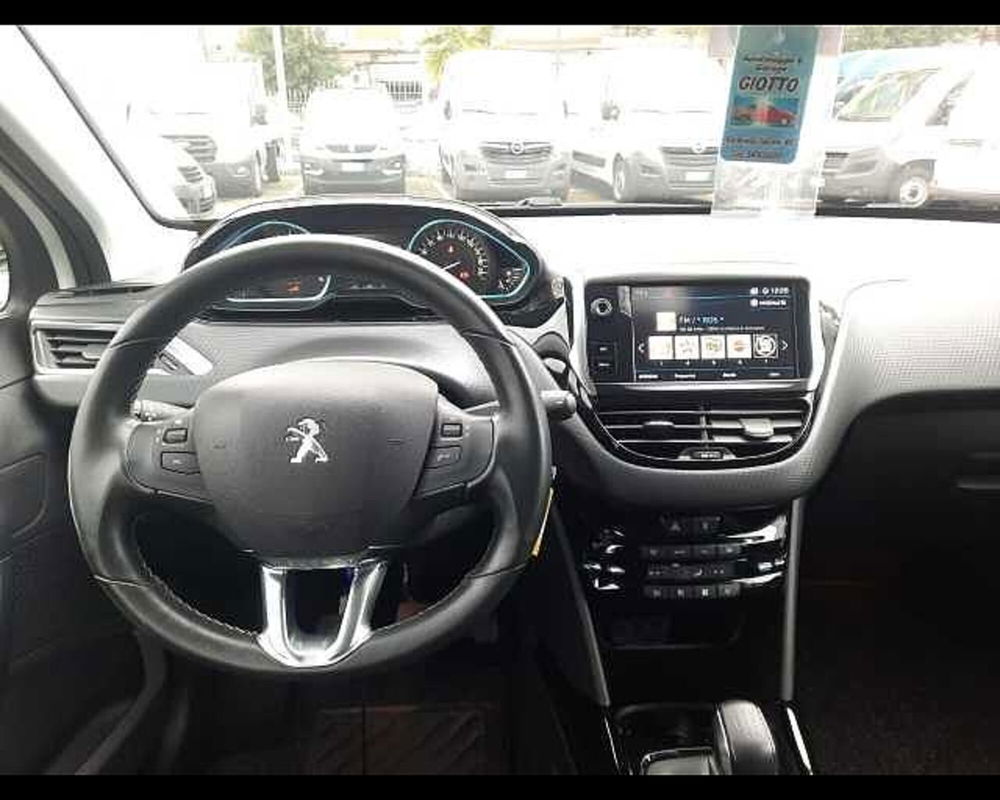 Peugeot 2008 usata a Napoli (8)