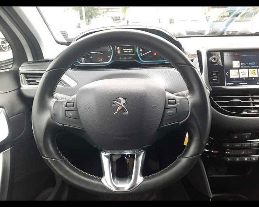 Peugeot 2008 usata a Napoli (9)