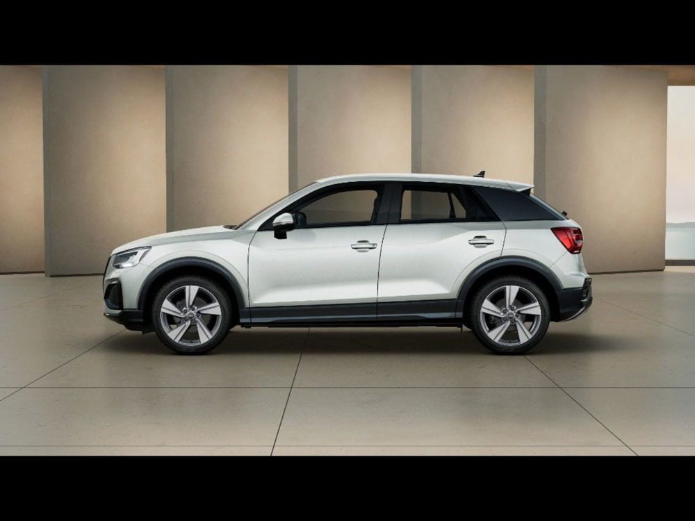 Audi Q2 nuova a Livorno (2)