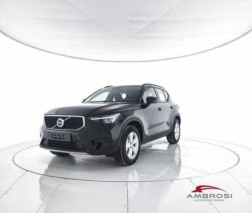 Volvo XC40 nuova a Viterbo