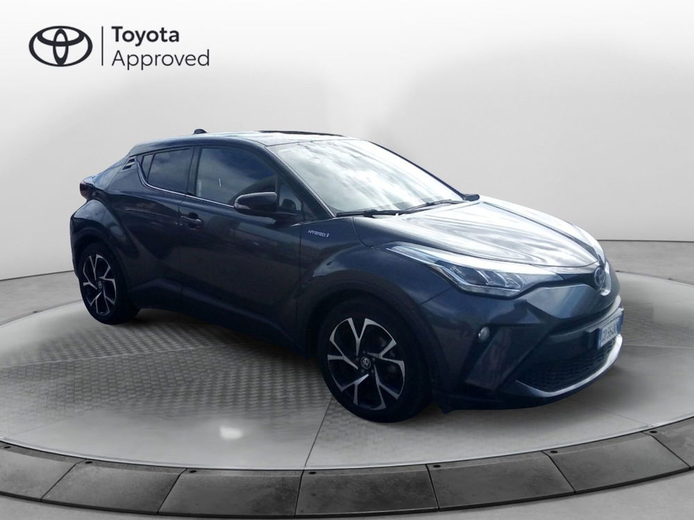 Toyota Toyota C-HR usata a Brindisi (8)