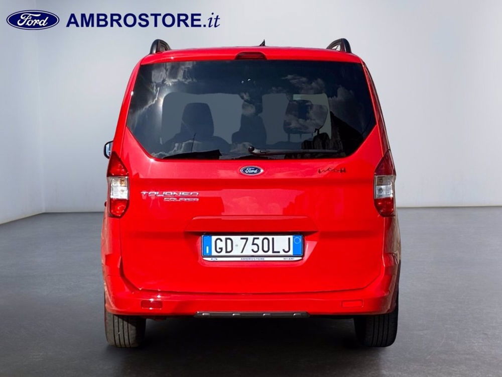 Ford Tourneo Courier usata a Milano (6)