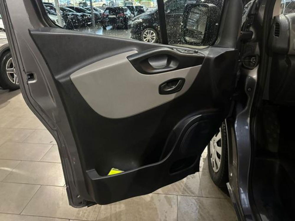 Renault Trafic Furgone usata a Milano (9)