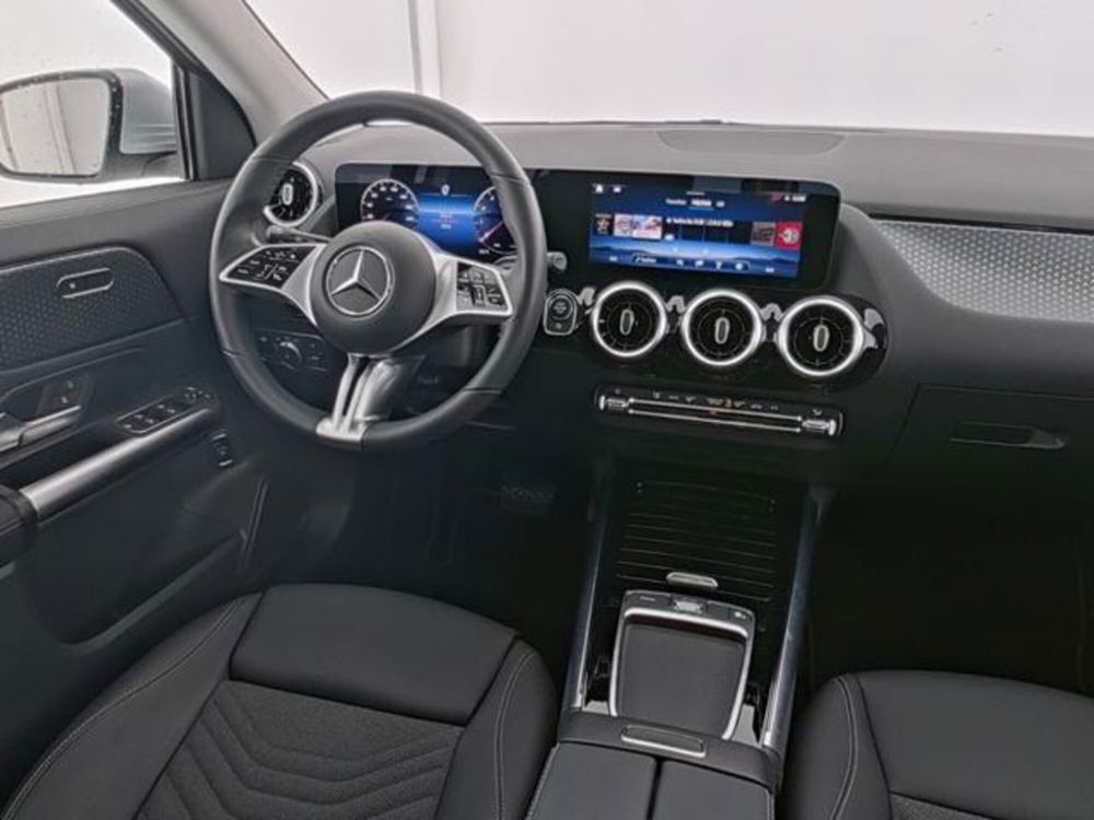 Mercedes-Benz GLA SUV usata a Milano (6)