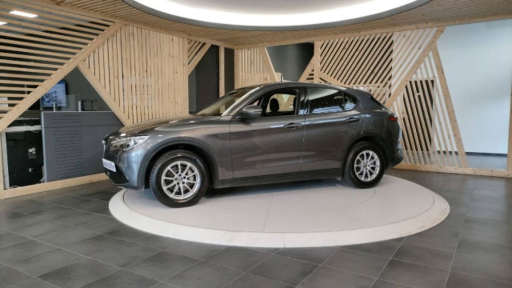 Alfa Romeo Stelvio usata a Catanzaro (10)