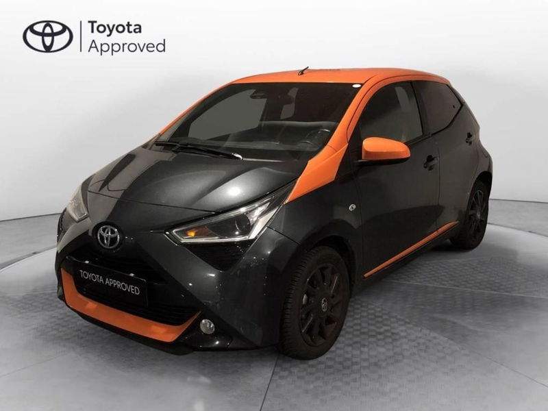 Toyota Aygo 1.0 VVT-i 72 CV 5 porte x-cool  del 2020 usata a Torino