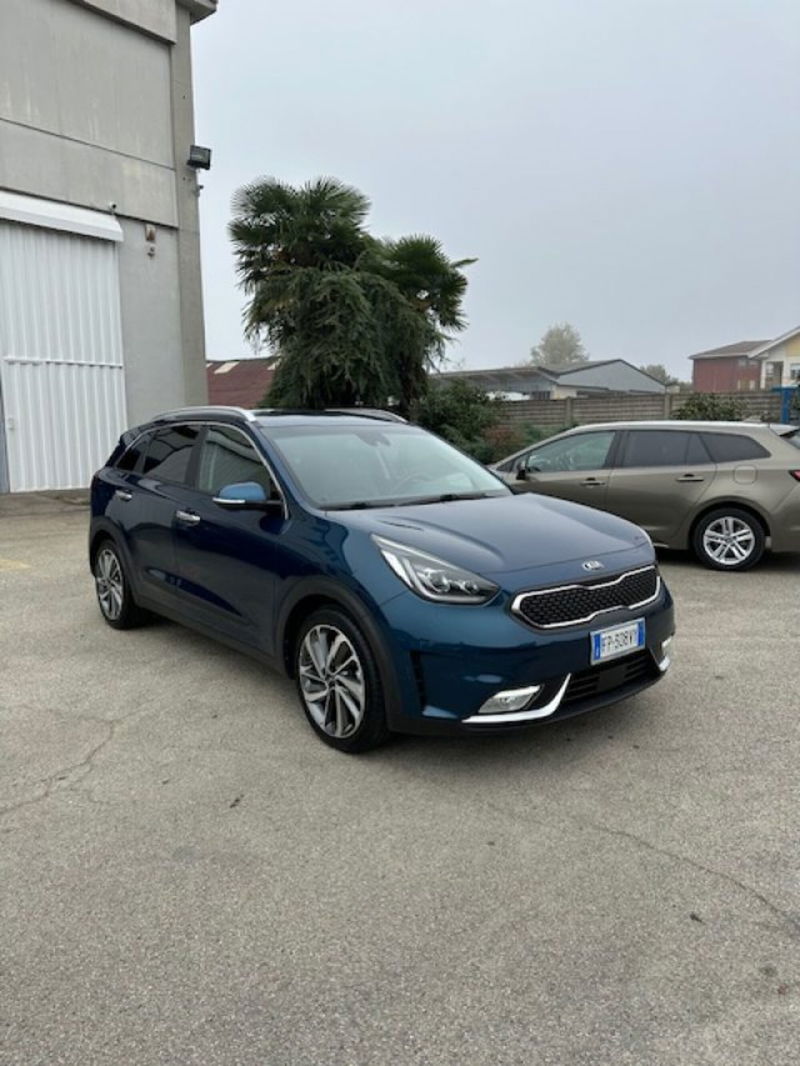 Kia Niro 1.6 GDi DCT HEV Energy  del 2018 usata a Novara