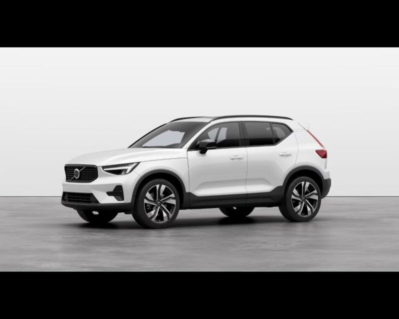 Volvo XC40 2.0 b3 Ultra Dark auto nuova a Conegliano