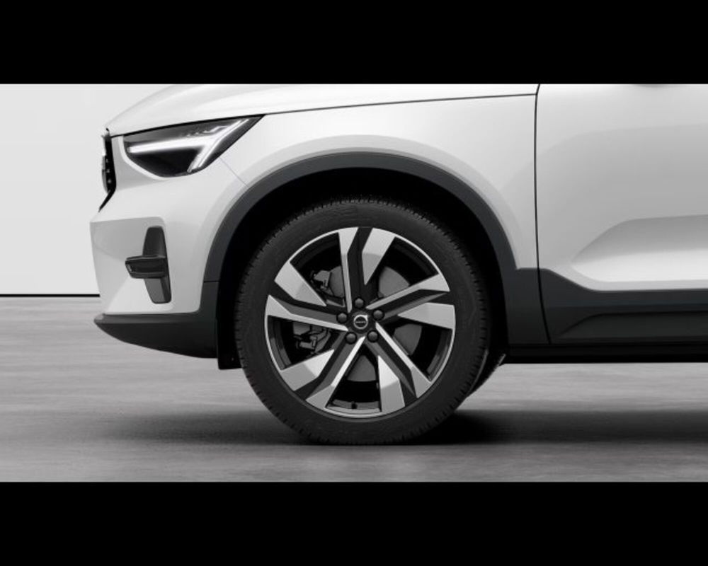 Volvo XC40 nuova a Treviso (4)