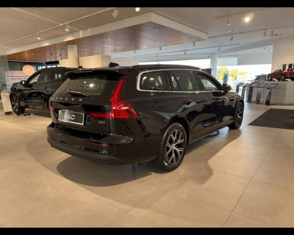 Volvo V60 nuova a Treviso (2)