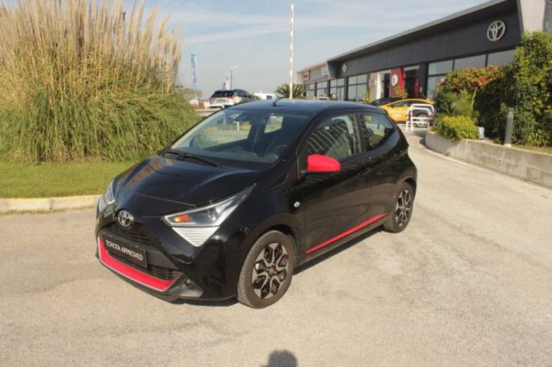 Toyota Aygo Connect 1.0 VVT-i 72 CV 5 porte x-fun del 2021 usata a Roma