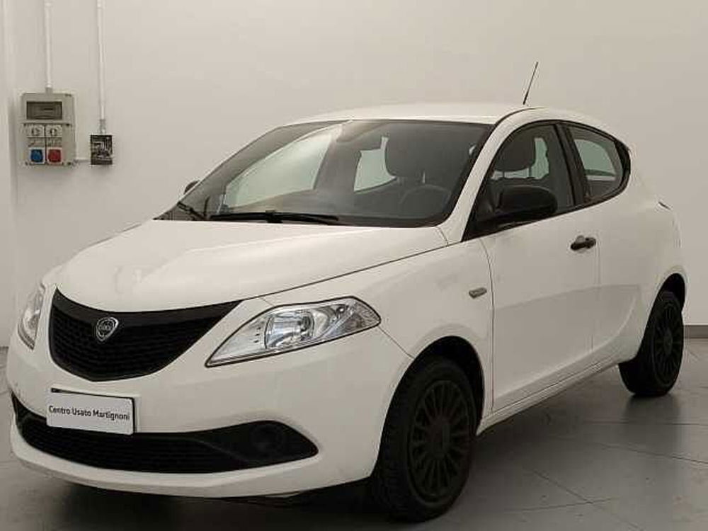 Lancia Ypsilon usata a Varese