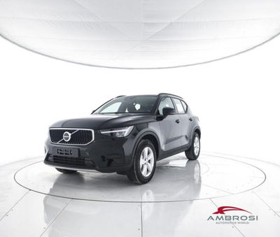 Volvo XC40 B3 automatico Essential  nuova a Corciano