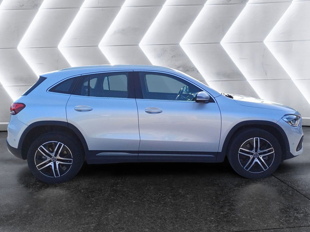 Mercedes-Benz GLA SUV usata a Genova (5)