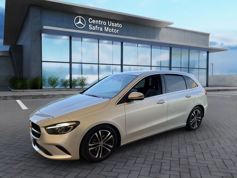 Mercedes-Benz Classe B 180 d Progressive Advanced auto del 2023 usata a Rende