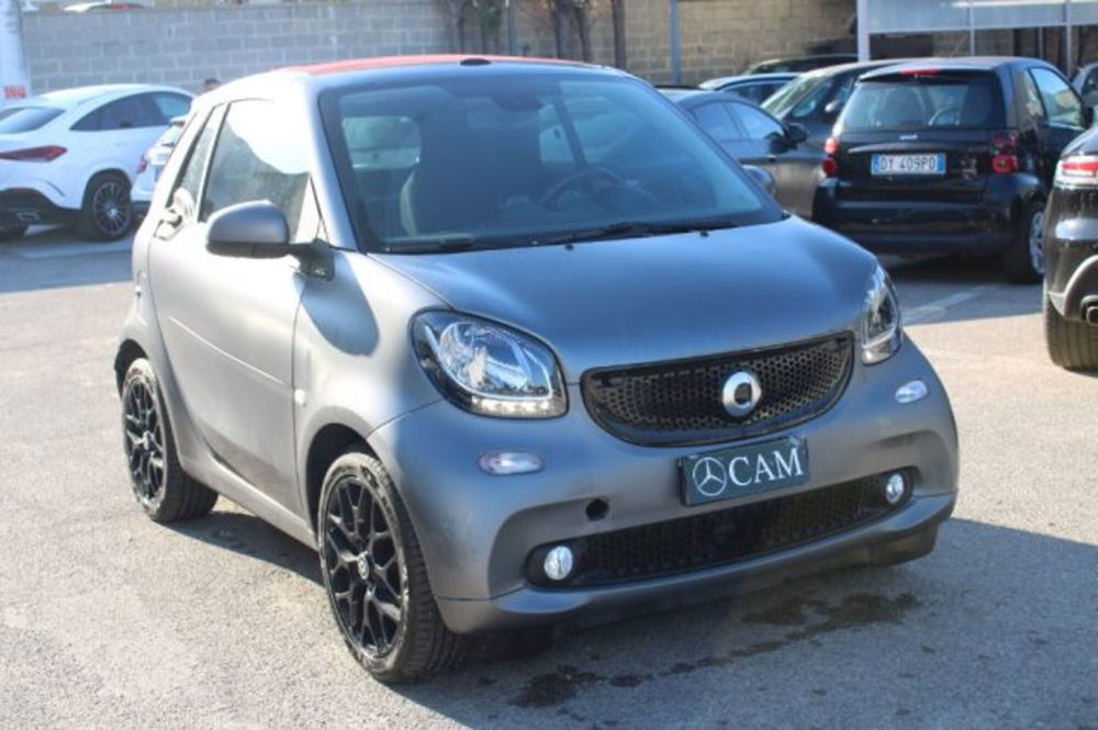 smart Fortwo Cabrio usata a Lecce