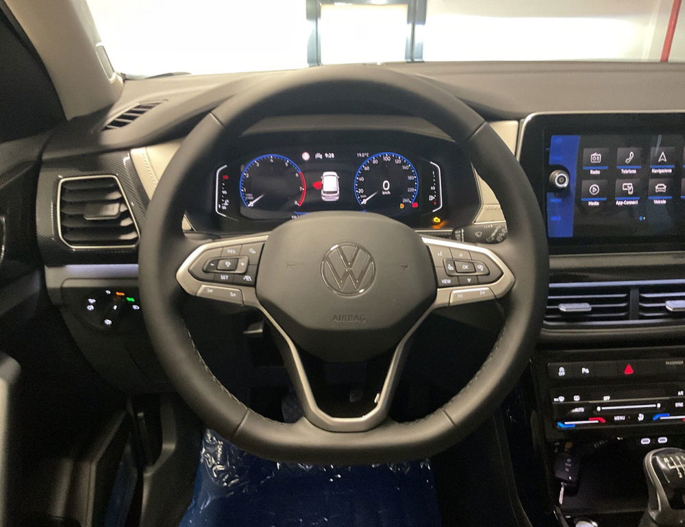 Volkswagen T-Cross nuova a Salerno (10)