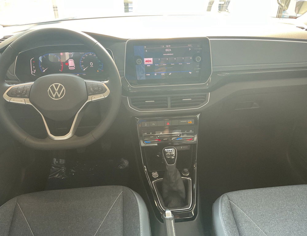 Volkswagen T-Cross nuova a Salerno (10)