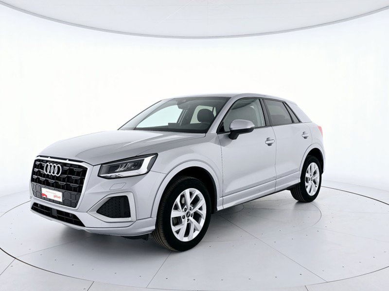 Audi Q2 35 1.5 tfsi Business Advanced s-tronic del 2024 usata a Alba