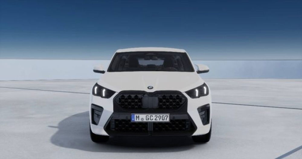 BMW X2 nuova a Modena (3)