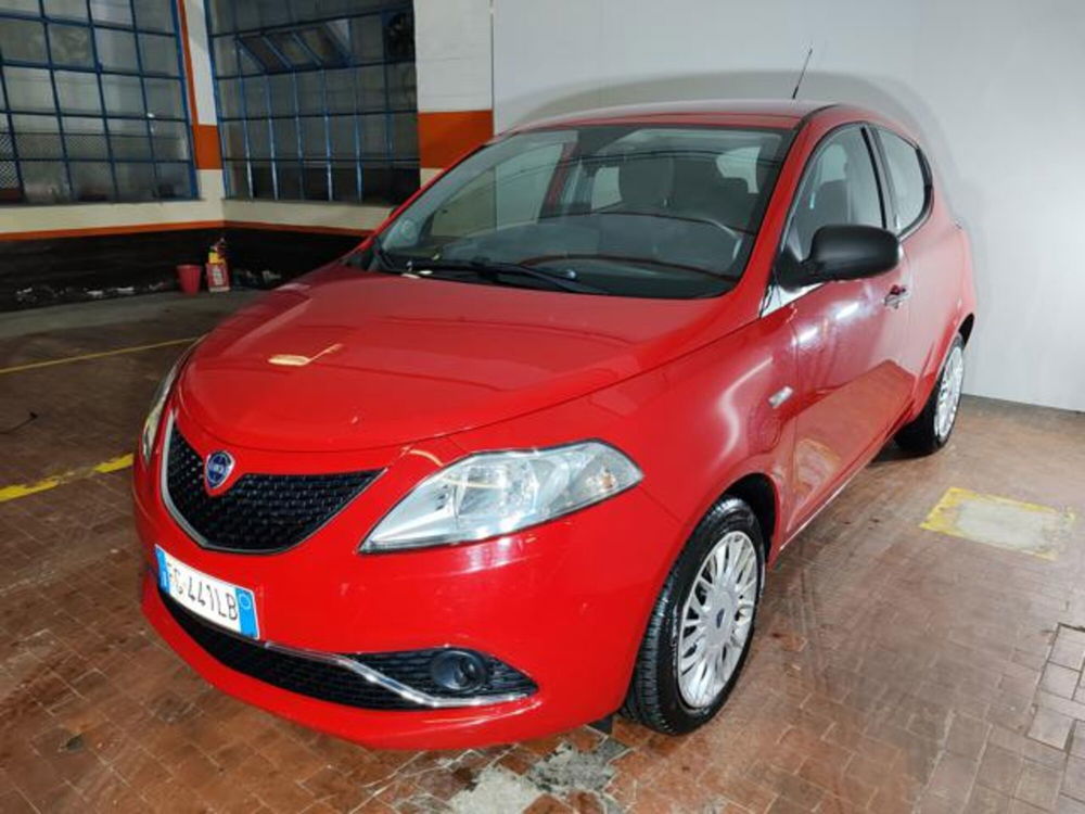 Lancia Ypsilon usata a Torino (3)