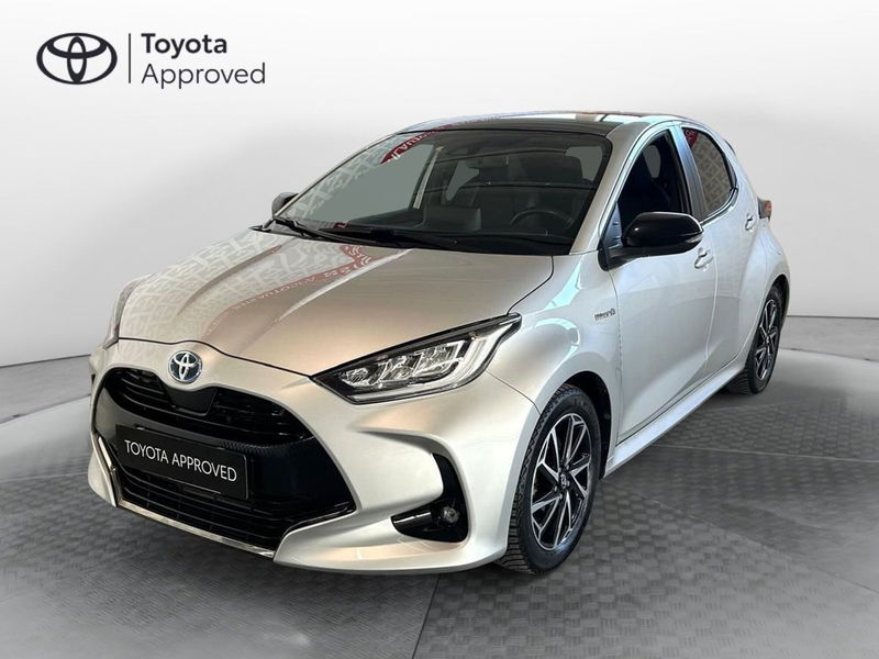 Toyota Yaris 1.5 Hybrid 5 porte Lounge del 2021 usata a Prato