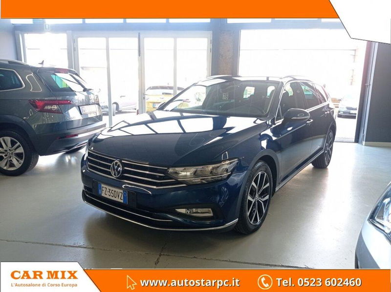 Volkswagen Passat Variant 2.0 TDI SCR EVO DSG Executive del 2020 usata a Piacenza