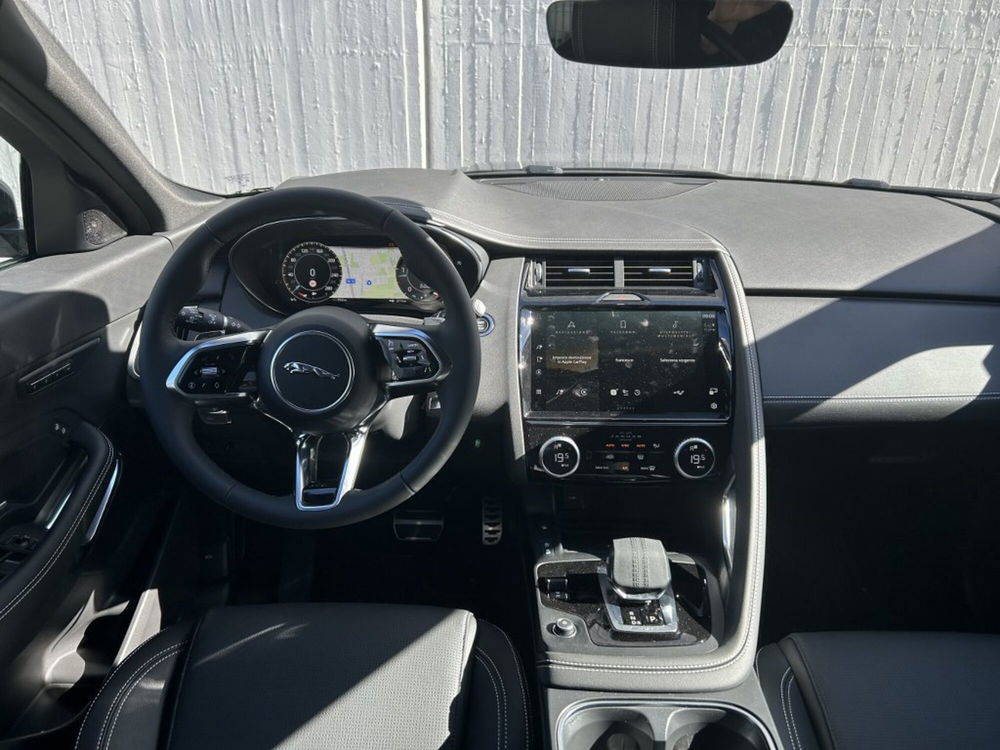 Jaguar E-Pace usata a Trento (4)