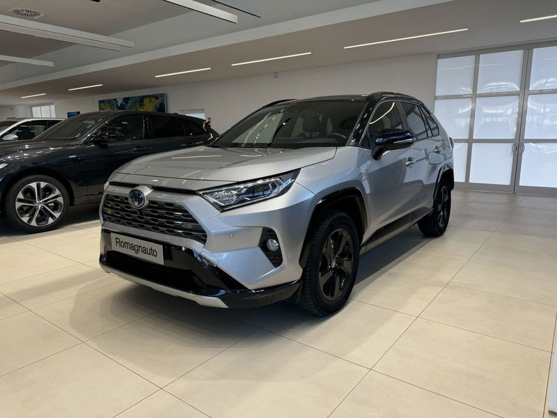 Toyota Rav4 HV (218CV) E-CVT 2WD Active  del 2020 usata a Forli&#039;