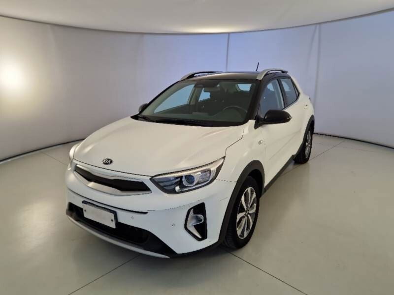 Kia Stonic 1.0 T-GDi 100 CV MHEV iMT Style  del 2021 usata a Rende