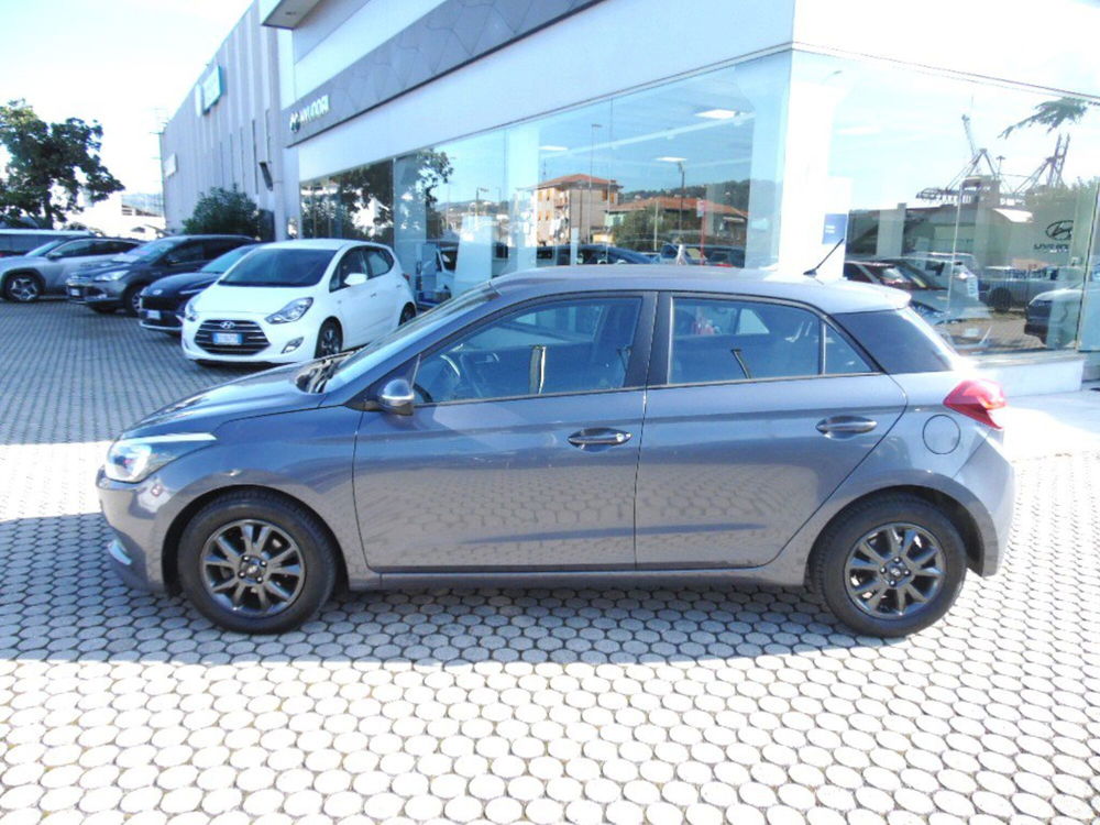 Hyundai i20 usata a La Spezia (16)