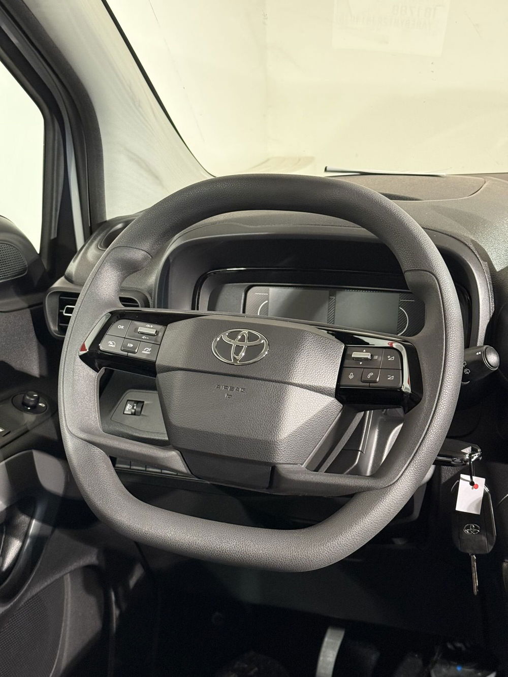 Toyota Proace City Verso nuova a Lecco (7)