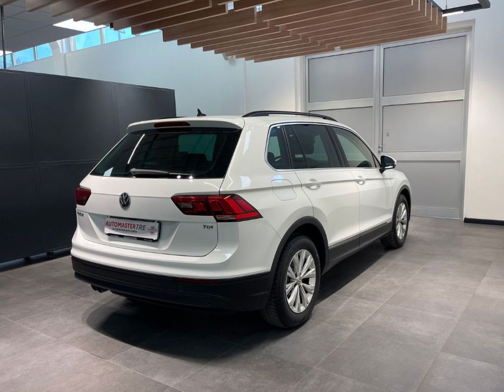 Volkswagen Tiguan usata a Ferrara (17)