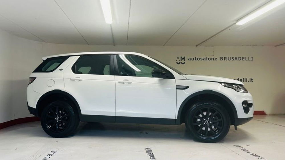 Land Rover Discovery Sport usata a Lecco (3)