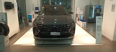 Hyundai Tucson 1.6 t-gdi 48V Xtech 2wd imt nuova a Castellammare di Stabia