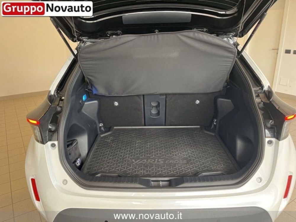 Toyota Yaris Cross usata a Varese (8)