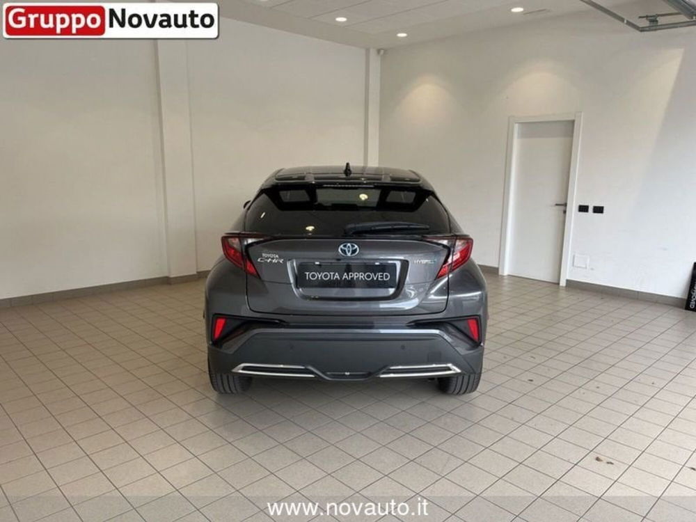 Toyota Toyota C-HR usata a Varese (12)