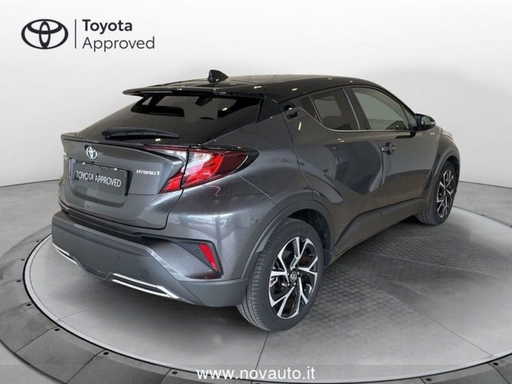 Toyota Toyota C-HR usata a Varese (4)