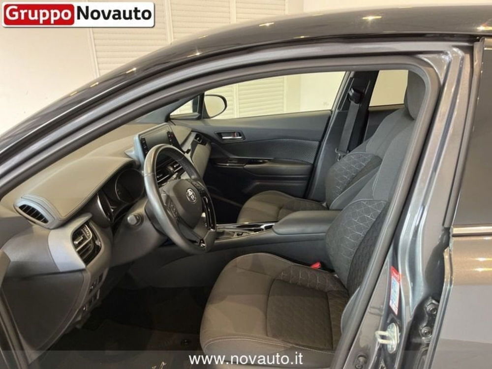 Toyota Toyota C-HR usata a Varese (7)