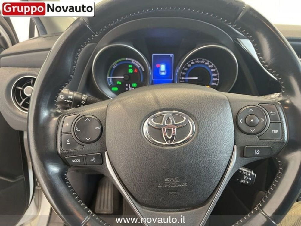 Toyota Auris usata a Varese (10)