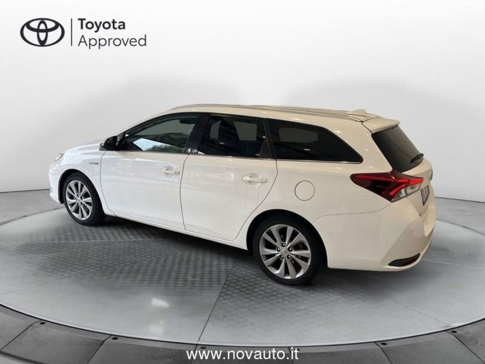 Toyota Auris usata a Varese (3)