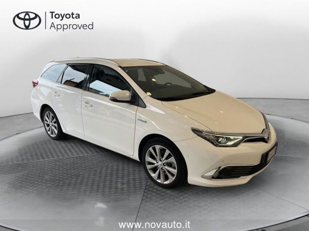 Toyota Auris usata a Varese (5)