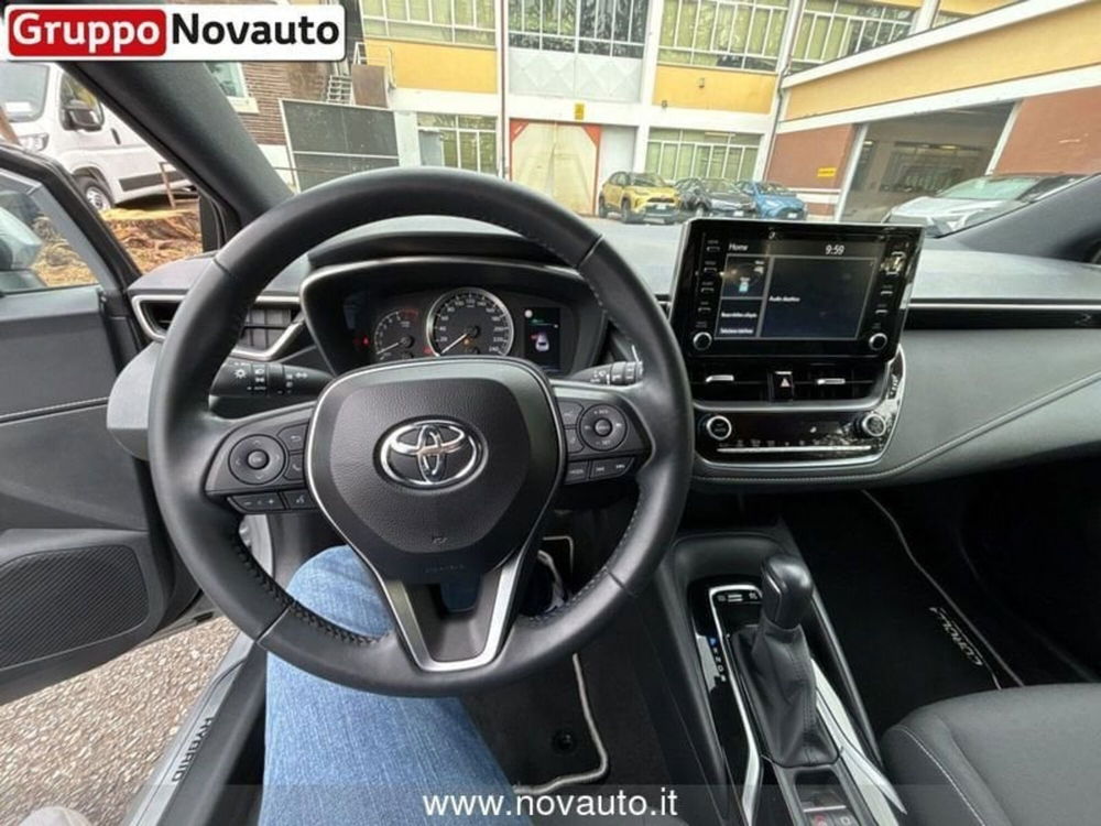 Toyota Corolla Touring Sports usata a Varese (12)