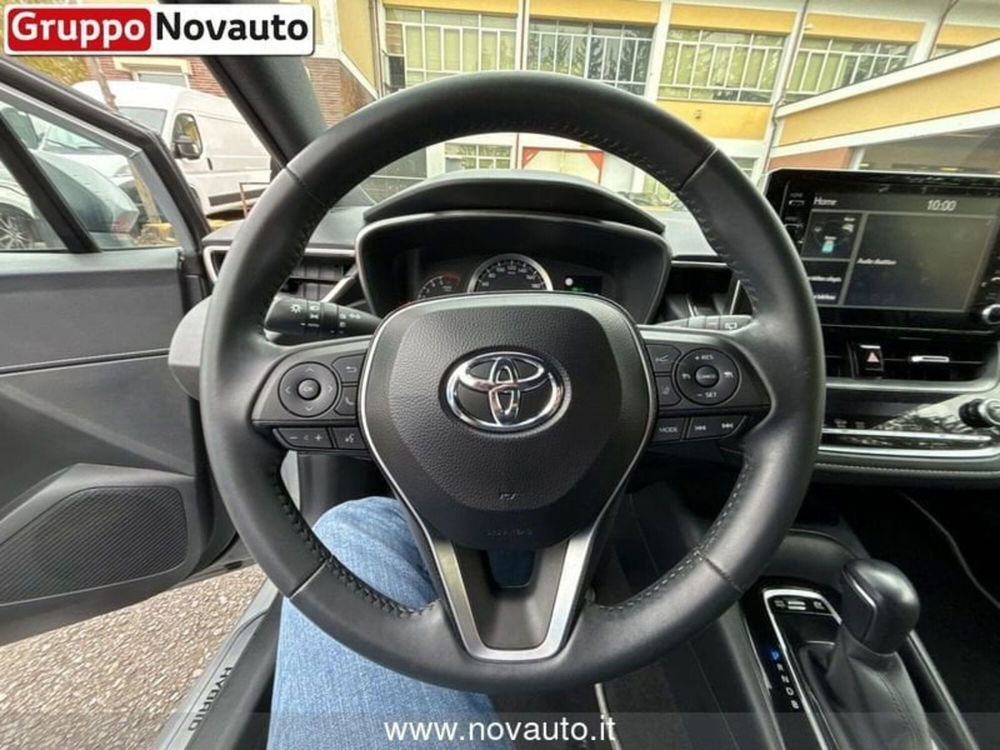 Toyota Corolla Touring Sports usata a Varese (15)